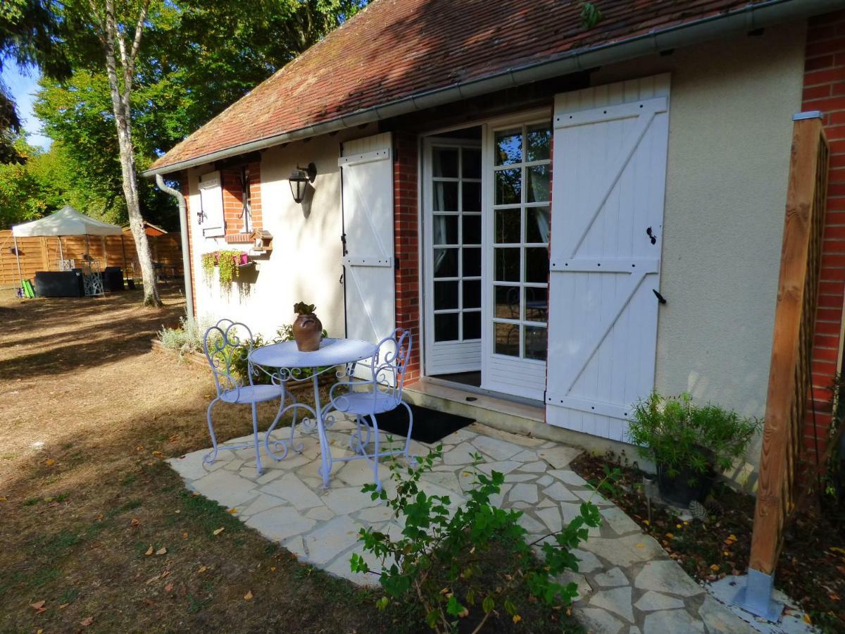 Chambres D'Hotes Les Muscaris Feins-en-Gatinais 외부 사진